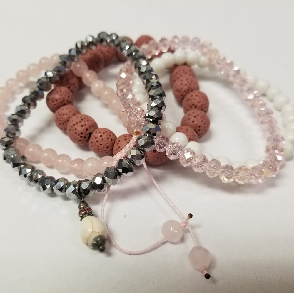 Handmade stretch bracelets - Picture 2 of 5